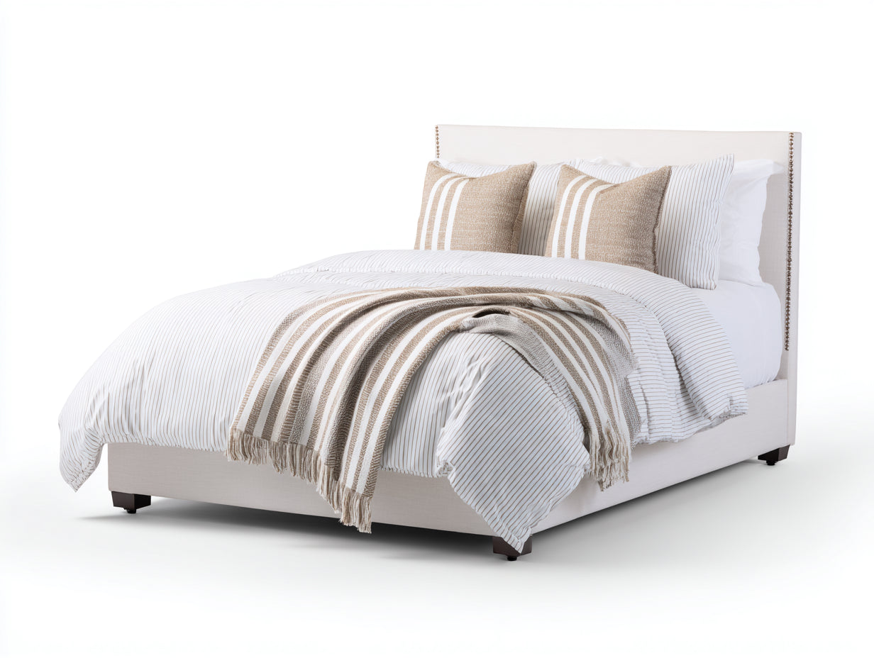 Letto matrimoniale - tessuto-legno - 212x168x118 cm - avorio - contemporaneo imbottito con borchie decorative